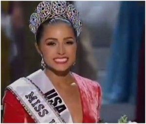 Miss USA Olivia Culpo waves after being crowned Miss Universe 2012.