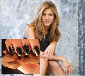 Ger Jennifer Aniston's snake nails