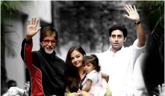 Amitabh Bachchan with Aaradhya, Abhishek and Aishwarya