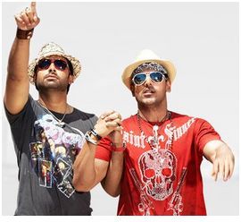 A still from Dostana