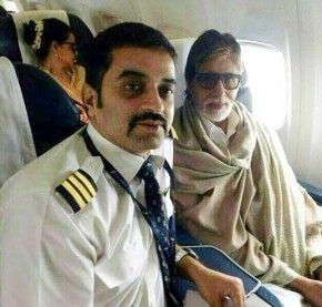 Amitabh Bachchan and Rekha on same flight/twitter