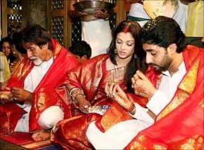 Abhishek Aishwarya at a temple