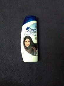 Head and Shoulders Nourishing winter care anti Dandruff Shampoo