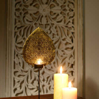 limeroad.com Golden leaf shape candle stand