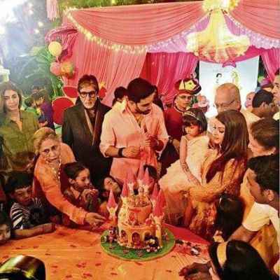 Aaradhya Bachchan cuts the cake
