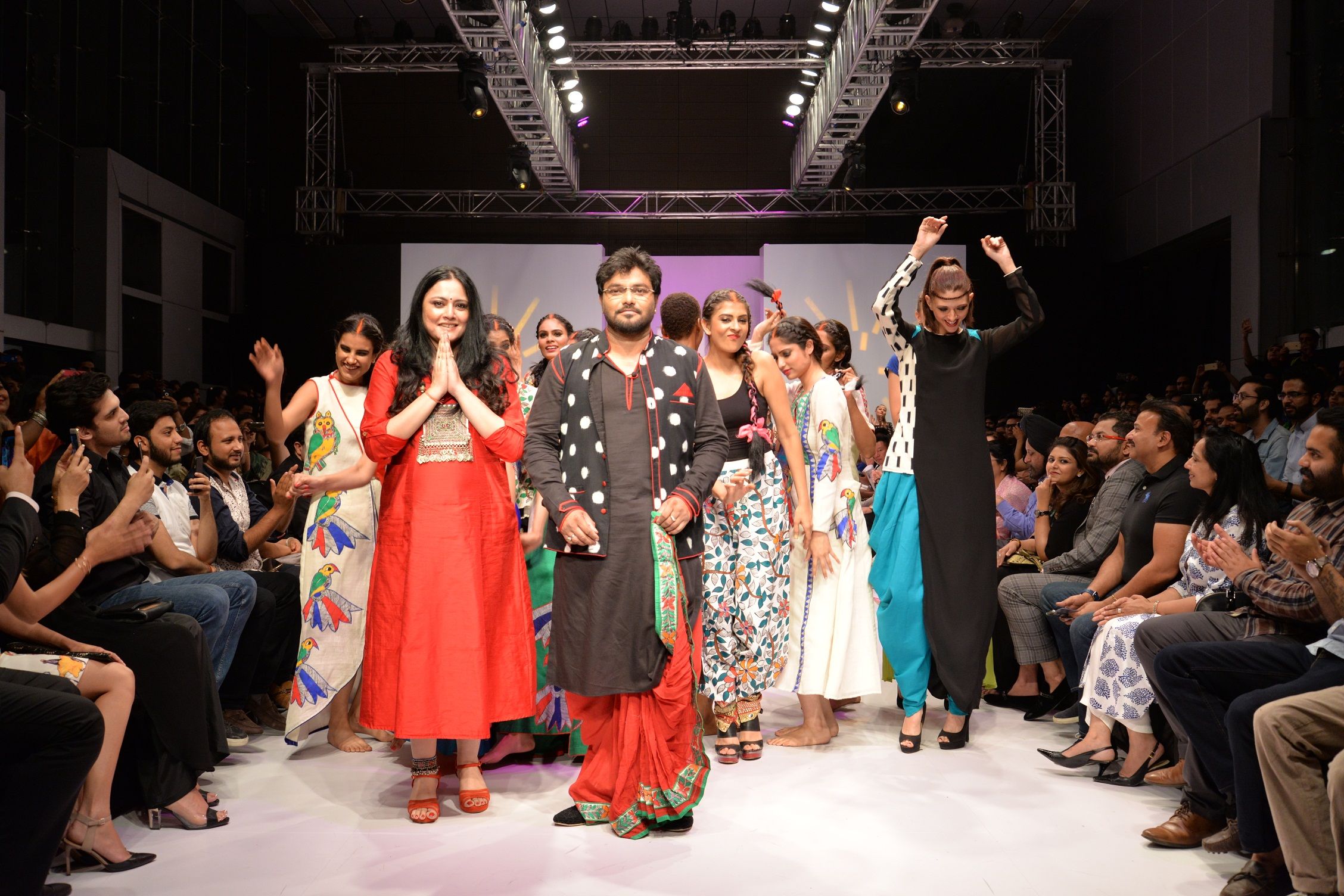 1_Babul Supriyo Union minister & BJP MP from West Bengal's Asansol walked the ramp for designer Agni Mitra Paul. 1`