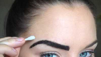 Eye brow tinting