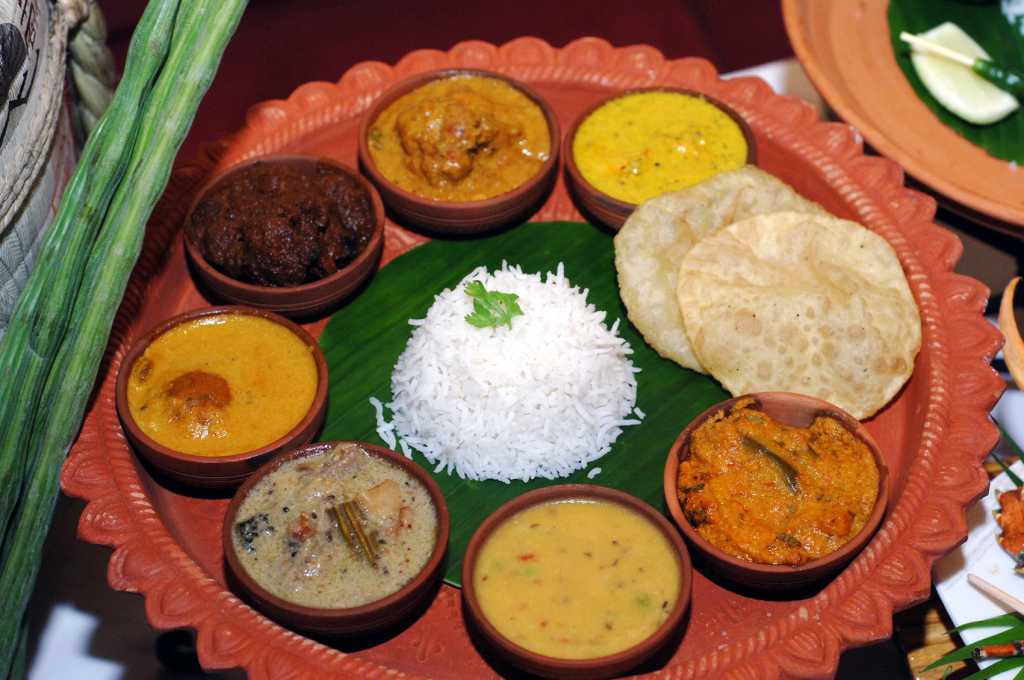 Must Bengali food at Delhi Pavilion