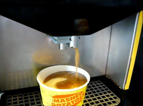 Mash potato and gravy dispensing machine in SIngapore