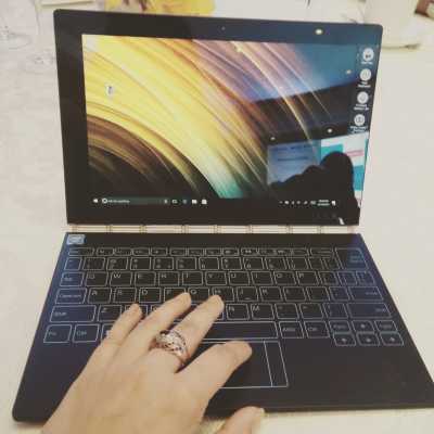 Lenovo Yoga Book