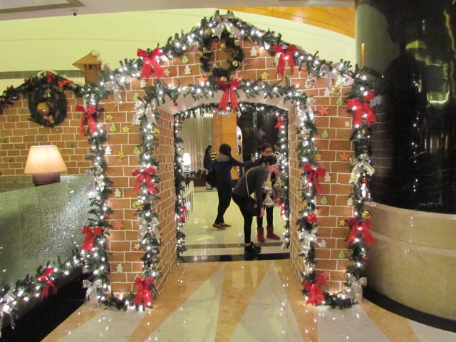 Gingerbread house at Radisson Blu Plaza