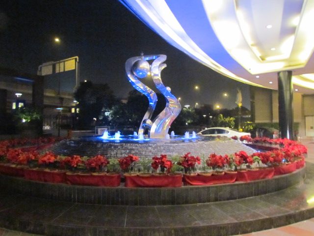 Christmas decor at Radisson Blu Plaza