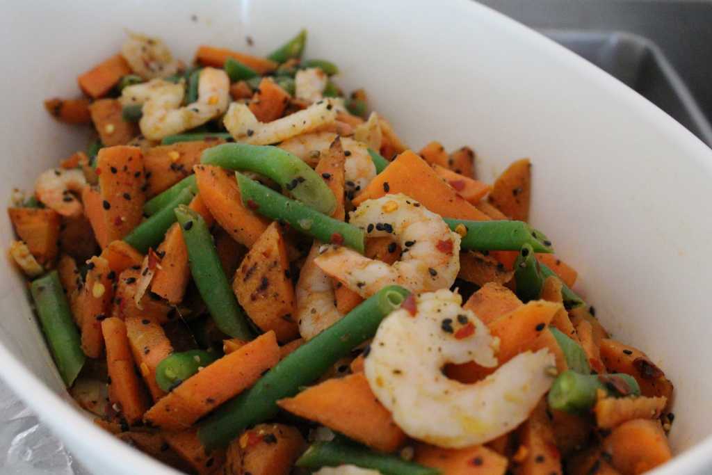 Tri Colour prawn, carrot & beans salad