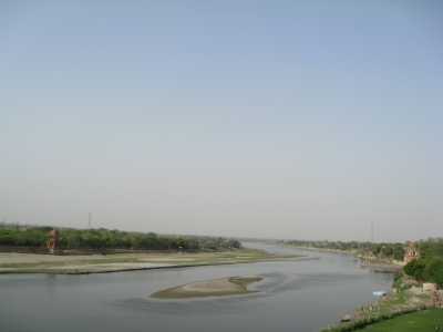 The banks of river Yamuna