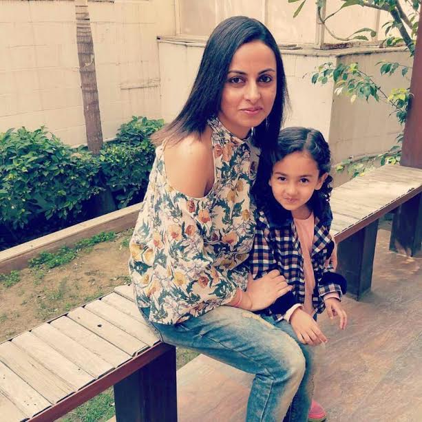 Rachna Somani with her daughter