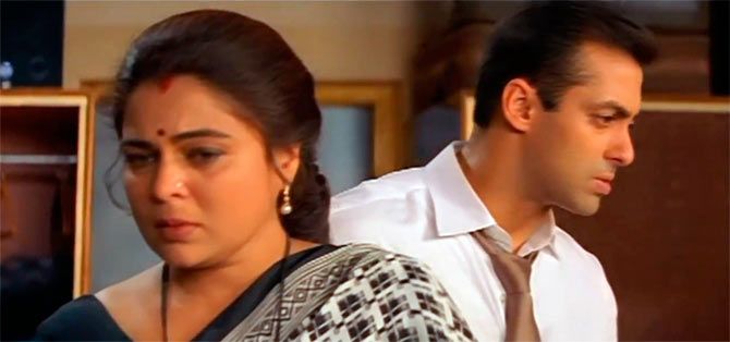 Reema Lagoo in hum saath saath hain