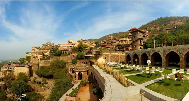 Neemrana Fort