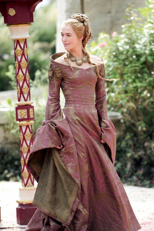 Cersei’s wedding outfit