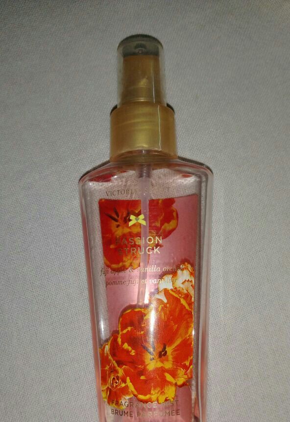 Victoria’s secret perfume: Passion Struck 