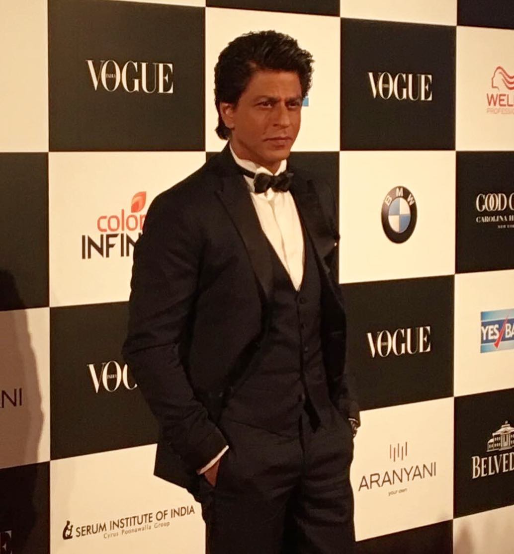Shah Rukh Khan won entertainer of the decade award