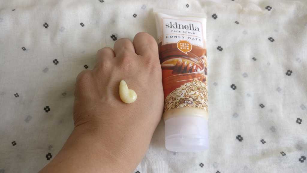 Skinella Honey Oats Face scrub