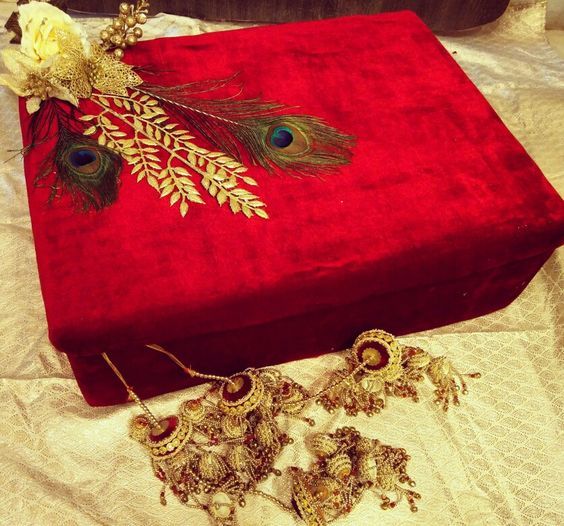 Lehenga box