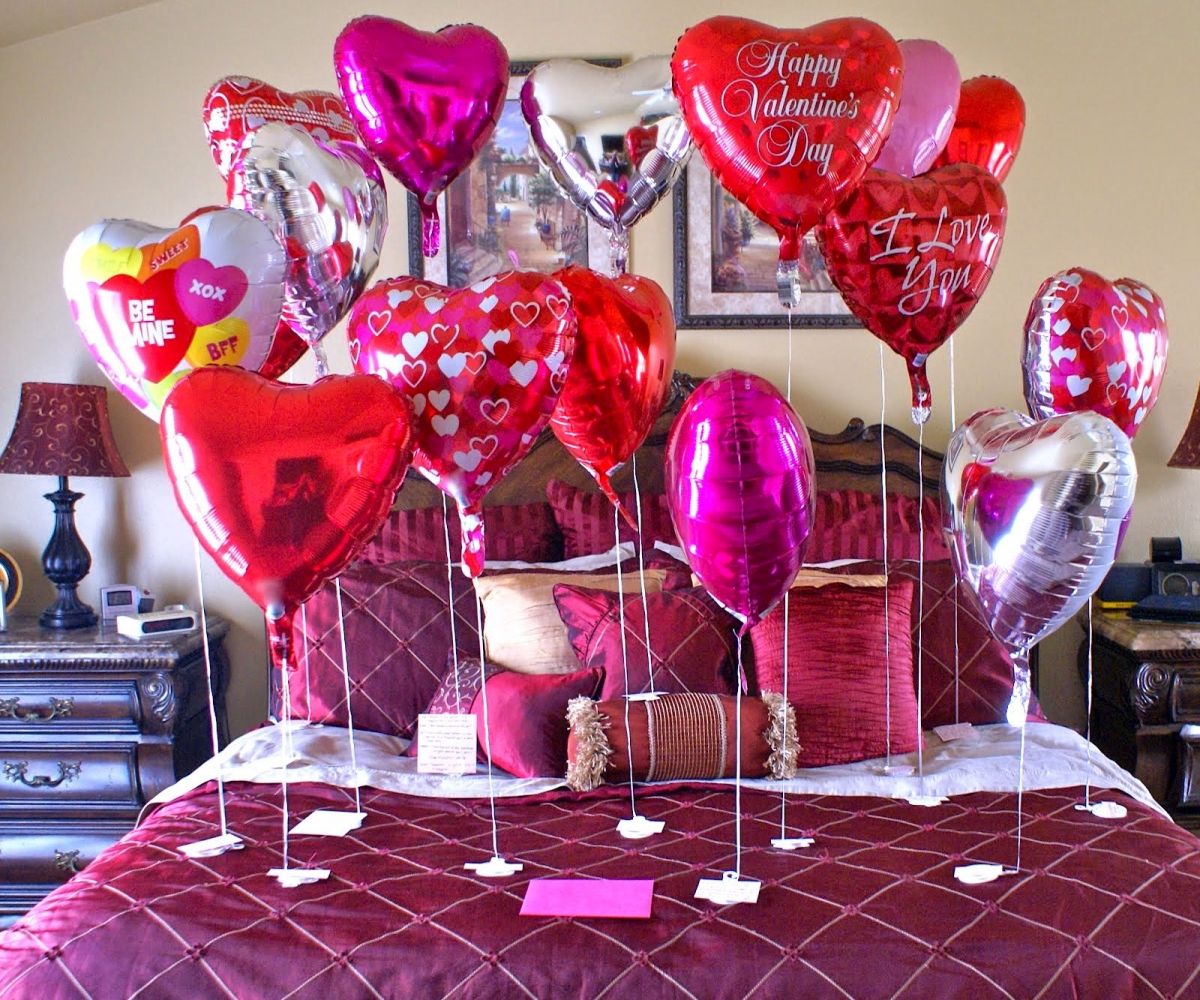 8 VDay ideas for Couples in a Long Distance Relationship