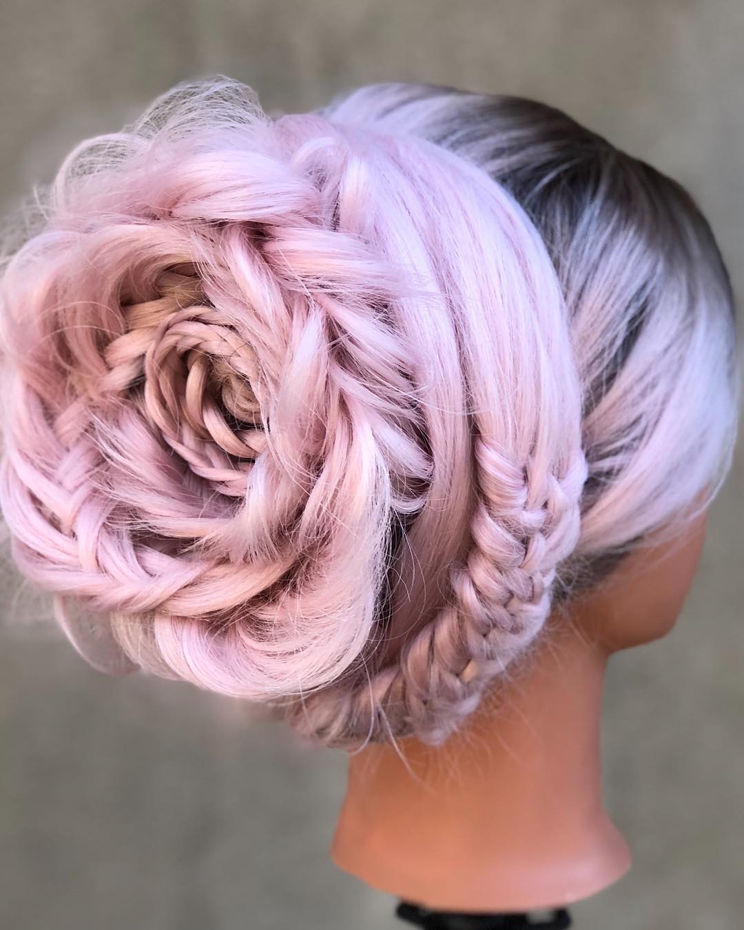 Braided Rose Hairstyle Is the New Trend This Summer