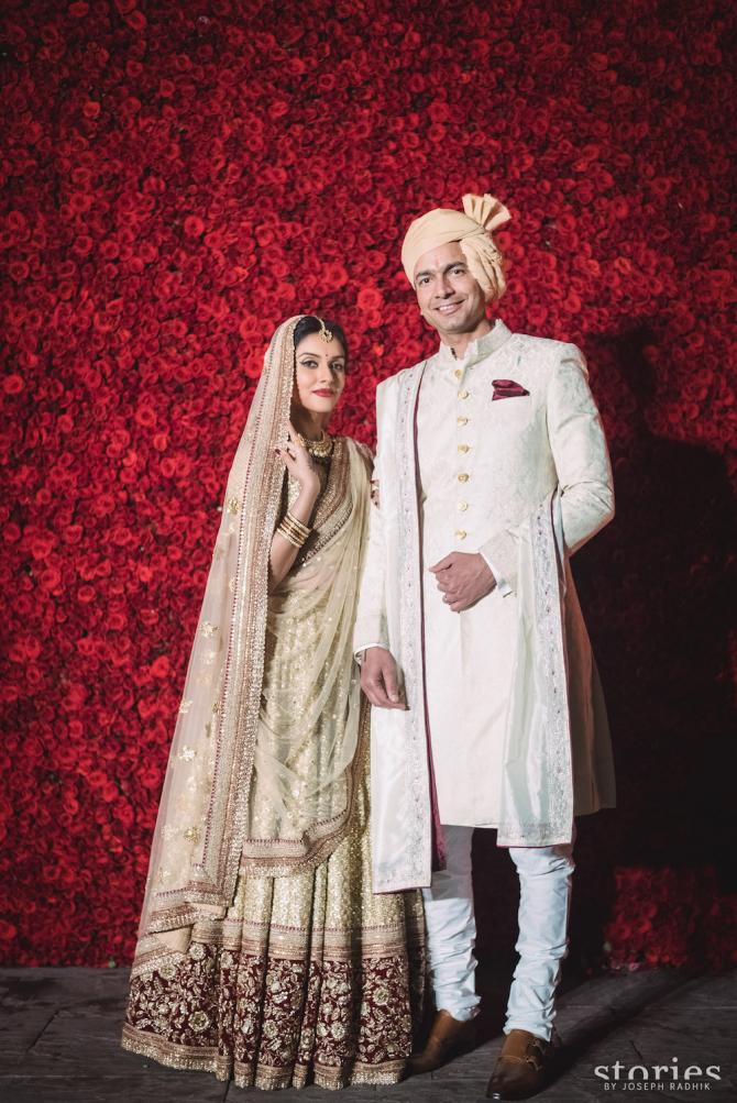 B-Town Divas who gave us golden wear inspo for brides