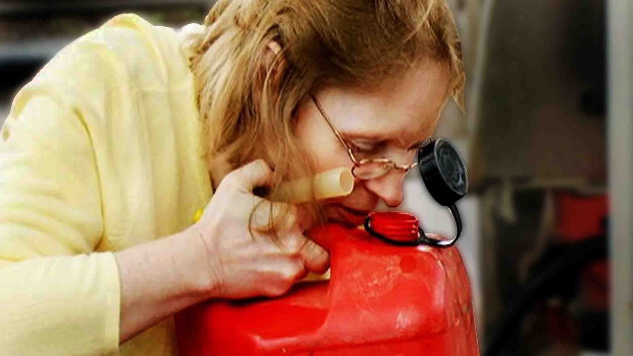 Weird Smells That People Actually Like All About Women weird-smells-that-people-actually-like-all-about-women